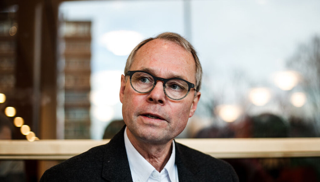 Professor Hans Petter Graver sier at tvungen publisering i åpne kanaler kan gå utover den akademiske friheten. Foto: Nicklas Knudsen Professor Hans Petter Graver sier at tvungen publisering i åpne kanaler kan gå utover den akademiske friheten. Foto: Nicklas Knudsen