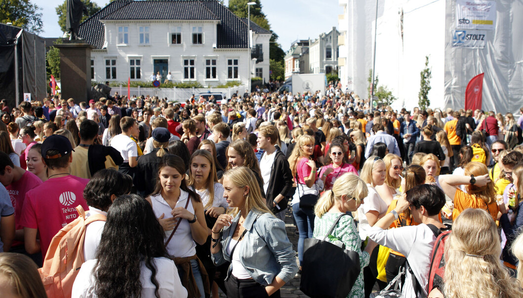 Slik var studiestarten ved Universitetet i Bergen i 2018. I 2020 kjem det til å sjå veldig annleis ut. Slik var studiestarten ved Universitetet i Bergen i 2018. I 2020 kjem det til å sjå veldig annleis ut.