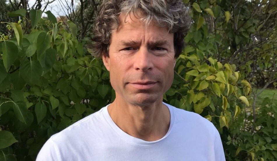 Frode Helland er professor i nordisk litteraturvitenskap, leder for Senter for Ibsen-studier og nå dekankandidat ved Det humanistisk fakultet ved Universitetet i Oslo. Foto: Privat Frode Helland er professor i nordisk litteraturvitenskap, leder for Senter for Ibsen-studier og nå dekankandidat ved Det humanistisk fakultet ved Universitetet i Oslo. Foto: Privat