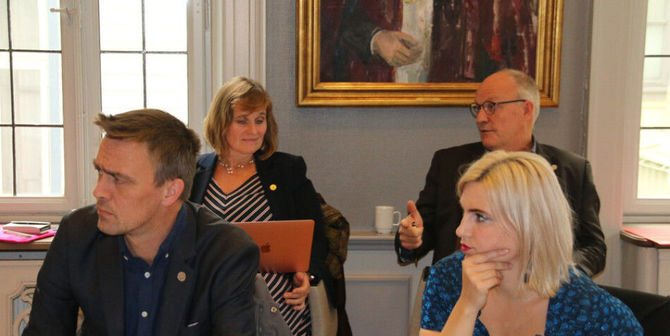 Jørgen Melve og Sofie Marhaug er begge kritiske til effektiviseringskutt. De stilte også spørsmål ved situasjonen ved Det juridiske fakultetet. Foto: Hilde Kristin Strand Jørgen Melve og Sofie Marhaug er begge kritiske til effektiviseringskutt. De stilte også spørsmål ved situasjonen ved Det juridiske fakultetet. Foto: Hilde Kristin Strand