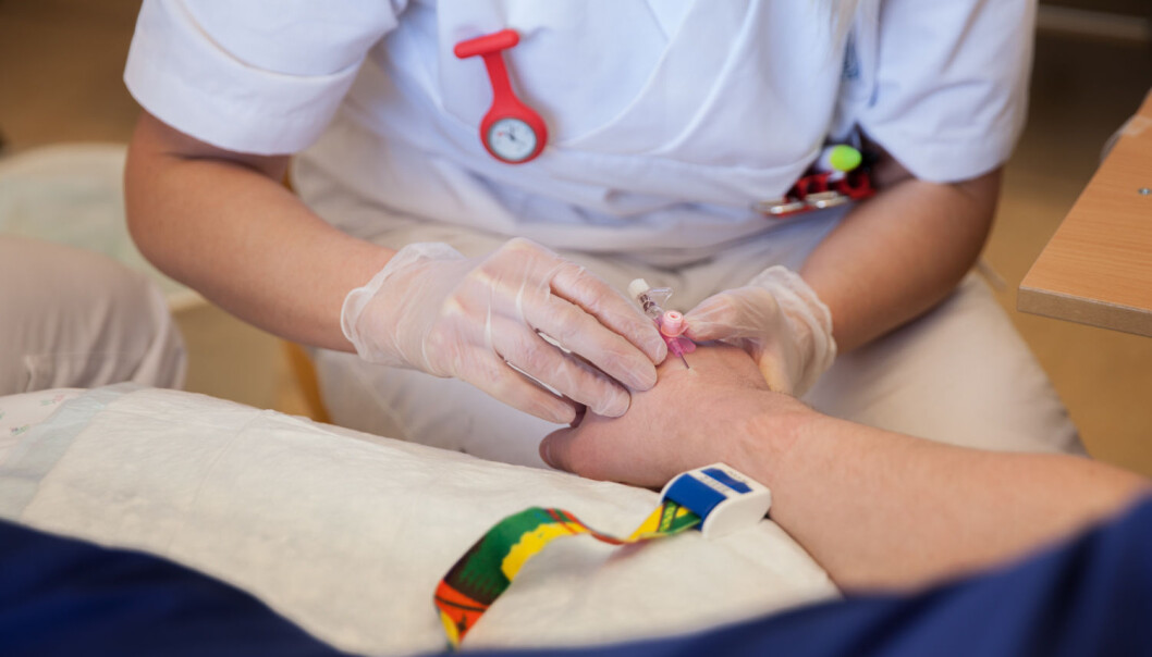 Språkopplæring i utdanningen av sykepleiere er en utfordring. Marit Greek og Kari Mari Jonsmoen på OsloMet har noen ulike forlsag til opplegg. Foto: Mina Ræge Språkopplæring i utdanningen av sykepleiere er en utfordring. Marit Greek og Kari Mari Jonsmoen på OsloMet har noen ulike forlsag til opplegg. Foto: Mina Ræge