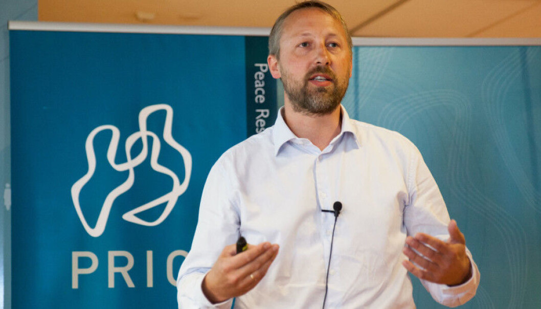 — Plan S er det mest dramatiske forskningspolitiske forslaget vi har hatt på veldig lang tid, men så langt avviker prosessen fullstendig fra hva som er vanlig politisk praksis, mener PRIO-direktør Henrik Urdal. Foto: PRIO — Plan S er det mest dramatiske forskningspolitiske forslaget vi har hatt på veldig lang tid, men så langt avviker prosessen fullstendig fra hva som er vanlig politisk praksis, mener PRIO-direktør Henrik Urdal. Foto: PRIO