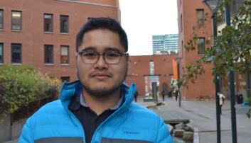 Robin J. Marcelo har sammen med medstudentene skrevet brev til helseministeren. Foto: Eva Tønnessen Robin J. Marcelo har sammen med medstudentene skrevet brev til helseministeren. Foto: Eva Tønnessen