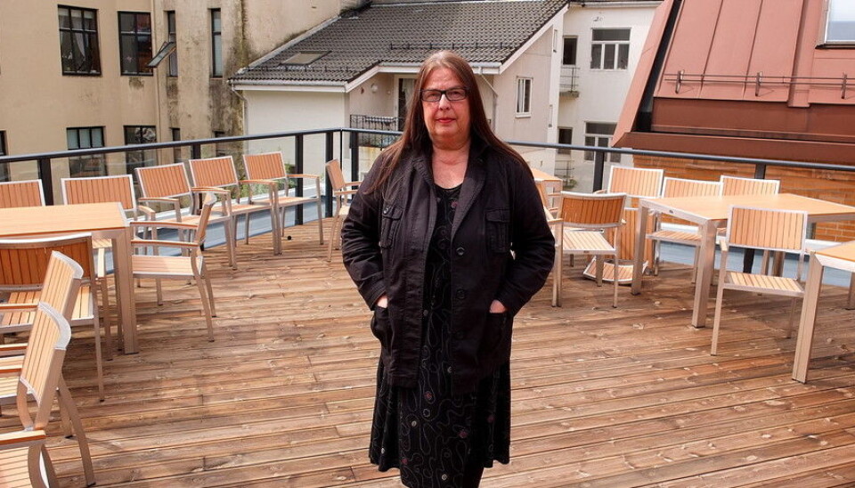 Kariane Therese Gärtner Westrheim (bildet) og Helene Kjærgård Eide skriver både på engelsk og norsk. Å formidle forskning og røkte norsk fagspråk er også en del av vår oppgave, mener de.