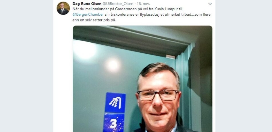 UiB-rektoren dokumenterer alle typer opplevelser fra sine reiser på sosiale medier. Foto: Skjermdump Twitter UiB-rektoren dokumenterer alle typer opplevelser fra sine reiser på sosiale medier. Foto: Skjermdump Twitter