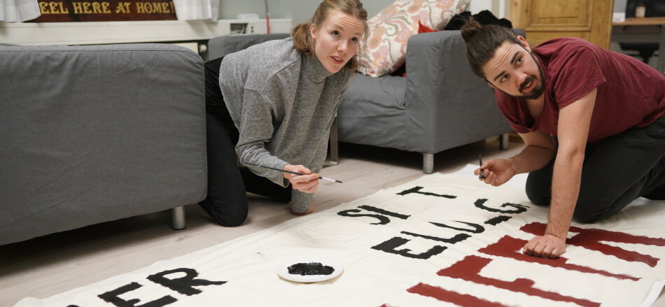 Leder for Studentparlamentet ved Universitetet i Oslo, Susann Andora Biseth-Michelsen, og lederen ved OsloMet, Bjørn Harald Hegreberg Garborg, gjør klar paroler til torsdagens demonstrasjon i Oslo. Foto: Ketil Blom Haugstulen Leder for Studentparlamentet ved Universitetet i Oslo, Susann Andora Biseth-Michelsen, og lederen ved OsloMet, Bjørn Harald Hegreberg Garborg, gjør klar paroler til torsdagens demonstrasjon i Oslo. Foto: Ketil Blom Haugstulen