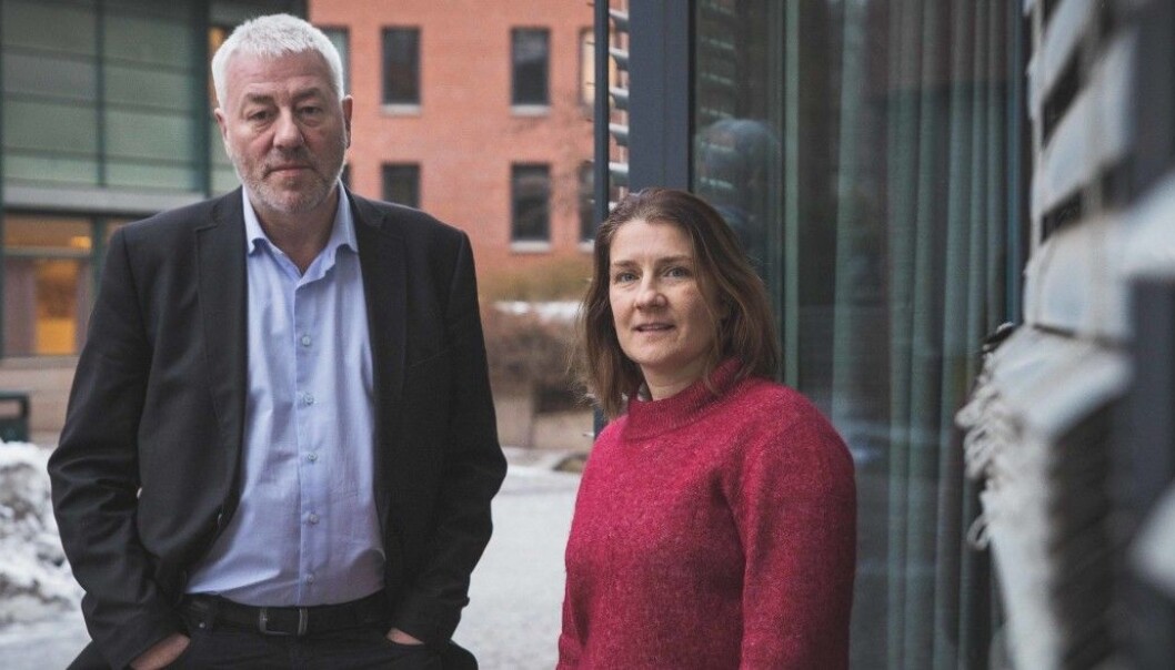 Vi vil jobbe vidare for at OsloMet skal vere ein trygg arbeidsplass for alle, der kvar einskild føler seg trygg til å melde i frå om negative opplevingar, skriv direktør Tore Hansen og hovedverneombod Marthe Eikum-Tang. Foto: Siri Øverland Eriksen Vi vil jobbe vidare for at OsloMet skal vere ein trygg arbeidsplass for alle, der kvar einskild føler seg trygg til å melde i frå om negative opplevingar, skriv direktør Tore Hansen og hovedverneombod Marthe Eikum-Tang. Foto: Siri Øverland Eriksen