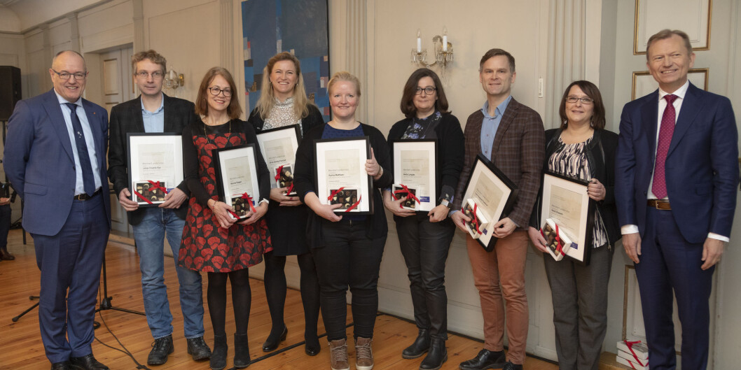 NTNU har hatt prisutdeling på Lerchendal gård.Her er rektor Gunnar Bovim sammen med sju av de meritterte underviserne; Johan Fredrik Rye, Wenche Waagen, Brita Solveig Pukstad, Karina Mathisen, Mette Langaas, Lars August Fodstad, Heidi Brøseth, samt professor Frode Rønning. Foto: Thor Nielsen/NTNU NTNU har hatt prisutdeling på Lerchendal gård.Her er rektor Gunnar Bovim sammen med sju av de meritterte underviserne; Johan Fredrik Rye, Wenche Waagen, Brita Solveig Pukstad, Karina Mathisen, Mette Langaas, Lars August Fodstad, Heidi Brøseth, samt professor Frode Rønning. Foto: Thor Nielsen/NTNU