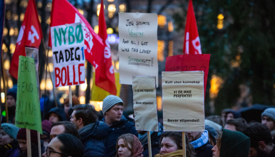 Studenter landet rundt protesterte mot endringene i studiefinansiering 28. november. Foto: Runhild Heggem