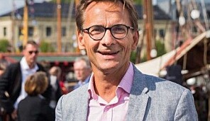 Christen Krogh, prorektor på Høyskolen Kristiania mener det er en god ide å å etablere enda mer langsiktige forhold til studentene. Foto: Siri Øverland Eriksen Christen Krogh, prorektor på Høyskolen Kristiania mener det er en god ide å å etablere enda mer langsiktige forhold til studentene. Foto: Siri Øverland Eriksen