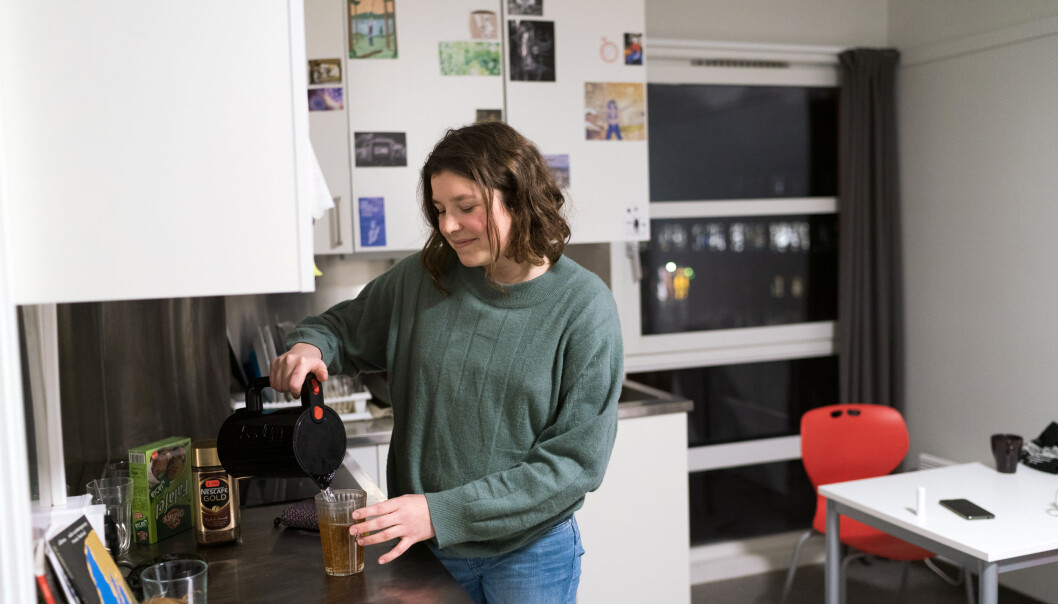 Khrono met Juliette Mercier’s final week in her student lodging in December— a double bedsit on the outskirts of Oslo that she shares with a friend Khrono met Juliette Mercier’s final week in her student lodging in December— a double bedsit on the outskirts of Oslo that she shares with a friend