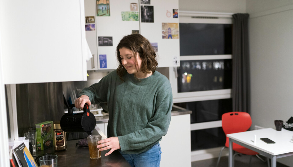Khrono met Juliette Mercier’s final week in her student lodging in December— a double bedsit on the outskirts of Oslo that she shares with a friend