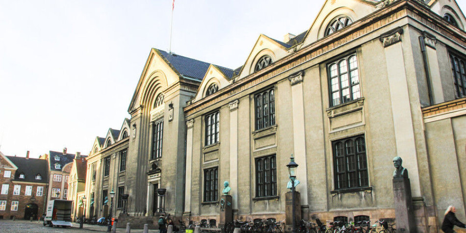Nulltoleranse for krenkelser viste seg å bli en komplisert affære. Nå skal et utvalg revidere regelverket rundt krenkelser ved Universitetet i København. Foto: Ida Bergstrøm/På Høyden Nulltoleranse for krenkelser viste seg å bli en komplisert affære. Nå skal et utvalg revidere regelverket rundt krenkelser ved Universitetet i København. Foto: Ida Bergstrøm/På Høyden