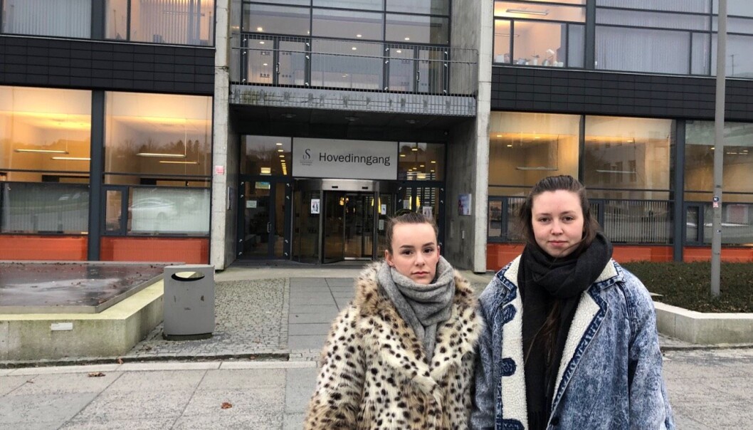 Stavangerstudentene Linnéa-Elise Asheim og Oddny Margrethe Lilleaas går andreåret på femårig utdanning for grunnskolelærere. De føler seg lurt av universitetet, føler at de ikke møter forståelse og mener at saken kan få konsekvenser for deres jobbmuligheter og karriere. Foto: Privat Stavangerstudentene Linnéa-Elise Asheim og Oddny Margrethe Lilleaas går andreåret på femårig utdanning for grunnskolelærere. De føler seg lurt av universitetet, føler at de ikke møter forståelse og mener at saken kan få konsekvenser for deres jobbmuligheter og karriere. Foto: Privat