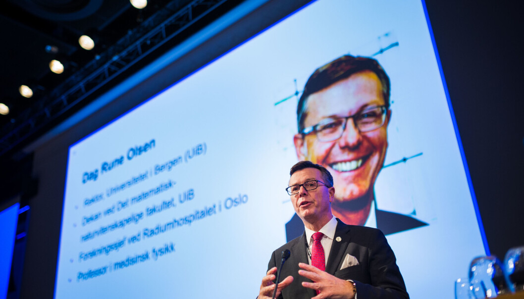 Rektor ved Unviersitetet i Bergen, Dag Rune Olsen, tror det vil være enda færre høyere utdanningsinstitusjoner i Norge om noen år, Foto: Siri Øverland Eriksen Rektor ved Unviersitetet i Bergen, Dag Rune Olsen, tror det vil være enda færre høyere utdanningsinstitusjoner i Norge om noen år, Foto: Siri Øverland Eriksen
