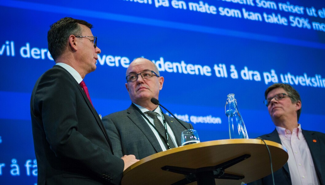 Gunnar Bovim vurderer å trekke ledere som ikke lykkes med å få ned midlertidigheten i lønn. UiB-rektor Dag rune Olsen og UiO-rektor Svein stølen har også høye tall på midlertidighet å svare for. Foto: Siri Øverland Eriksen Gunnar Bovim vurderer å trekke ledere som ikke lykkes med å få ned midlertidigheten i lønn. UiB-rektor Dag rune Olsen og UiO-rektor Svein stølen har også høye tall på midlertidighet å svare for. Foto: Siri Øverland Eriksen