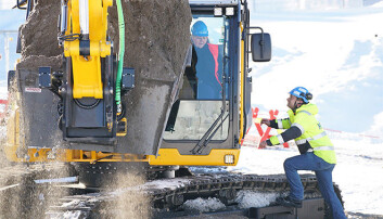 Statsministeren var til stede da arbeidet med det som skal bli Norges største forskningsbygg startet. Foto: UiO Statsministeren var til stede da arbeidet med det som skal bli Norges største forskningsbygg startet. Foto: UiO