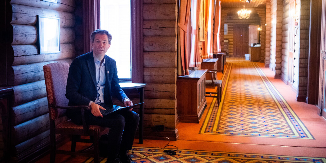 Direktør i Forskningsrådet, John-Arne Røttingen, under styreseminar på Scandic Holmenkollen Park hotell denne uka. Der redegjorde han blant annet for omstillingen Forskningsrådet går gjennom. Foto: Torkjell Trædal Direktør i Forskningsrådet, John-Arne Røttingen, under styreseminar på Scandic Holmenkollen Park hotell denne uka. Der redegjorde han blant annet for omstillingen Forskningsrådet går gjennom. Foto: Torkjell Trædal