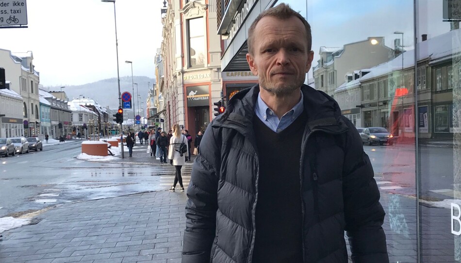 Den tvangsflyttede professoren og tidligere tillitsvalgte på NTNU, Kristian Steinnes, er har vært inne til intervju to ganger i faktaundersøkelsen som pågår ved Institutt for historiske studier. Foto: Tove Lie Den tvangsflyttede professoren og tidligere tillitsvalgte på NTNU, Kristian Steinnes, er har vært inne til intervju to ganger i faktaundersøkelsen som pågår ved Institutt for historiske studier. Foto: Tove Lie