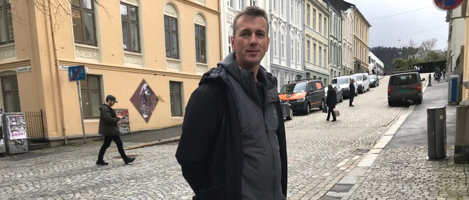 Førsteamanuensis Helge Holgersen ved Institutt for klinisk psykologi i Bergen er kritisk til metodene til sin kollega Ståle Einarsen ved Institutt for samfunnspsykologi ved Universitetet i Bergen når det gjelder såkalte faktaundersøkelser i arbeidsmiljøkonflikter. Foto: Tove Lie Førsteamanuensis Helge Holgersen ved Institutt for klinisk psykologi i Bergen er kritisk til metodene til sin kollega Ståle Einarsen ved Institutt for samfunnspsykologi ved Universitetet i Bergen når det gjelder såkalte faktaundersøkelser i arbeidsmiljøkonflikter. Foto: Tove Lie