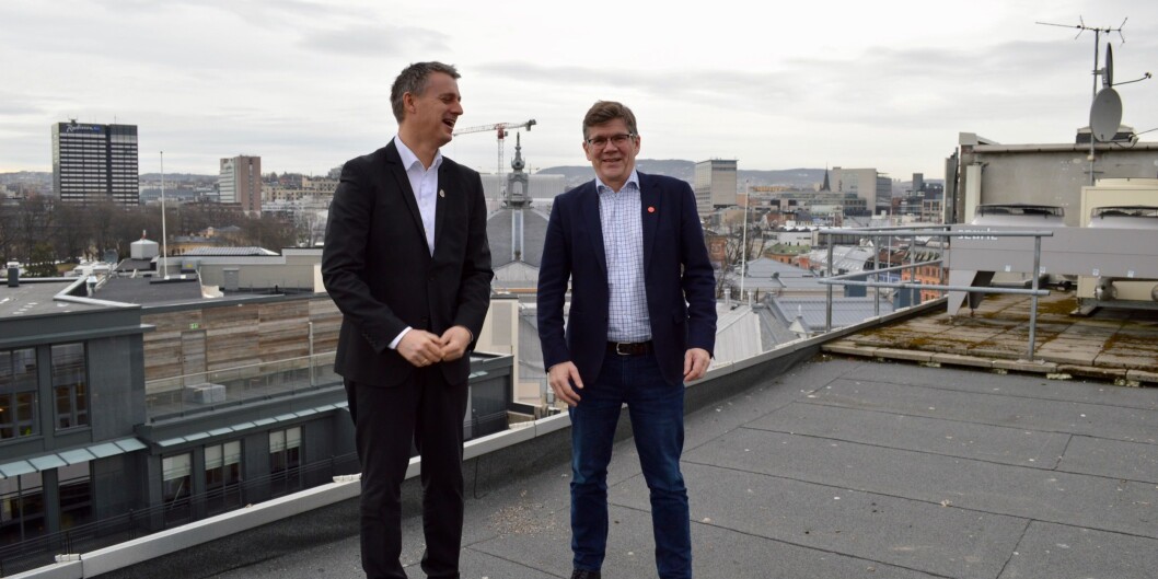UiO-rektor Svein Stølen (t.h.) og Kjetil Lund (Ap), byråd for næring og eierskap i Oslo kommune. Foto: Øystein Fimland UiO-rektor Svein Stølen (t.h.) og Kjetil Lund (Ap), byråd for næring og eierskap i Oslo kommune. Foto: Øystein Fimland