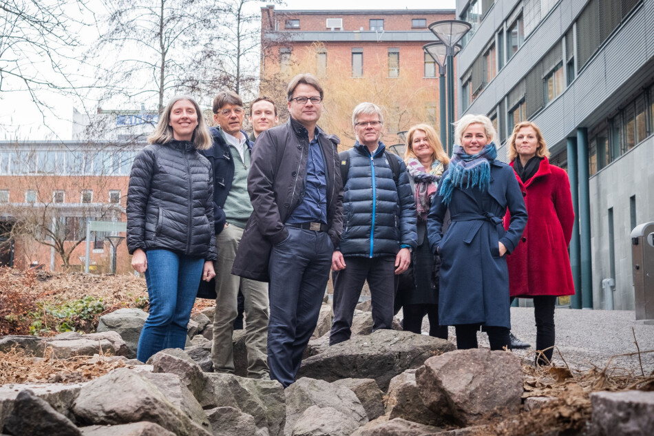 Styret i Khrono 2019: Hanne Sørgjerd, Espen Reiss Mathiesen, Martin Sorge Folkvord, Tore Tungodden (styreleder), Morten Hald, Berit Karseth, Linda Vaeng Sæbbe og Tina Stiegler. Steen Steensen var ikke til stede. Foto: Torkjell Trædal Styret i Khrono 2019: Hanne Sørgjerd, Espen Reiss Mathiesen, Martin Sorge Folkvord, Tore Tungodden (styreleder), Morten Hald, Berit Karseth, Linda Vaeng Sæbbe og Tina Stiegler. Steen Steensen var ikke til stede. Foto: Torkjell Trædal