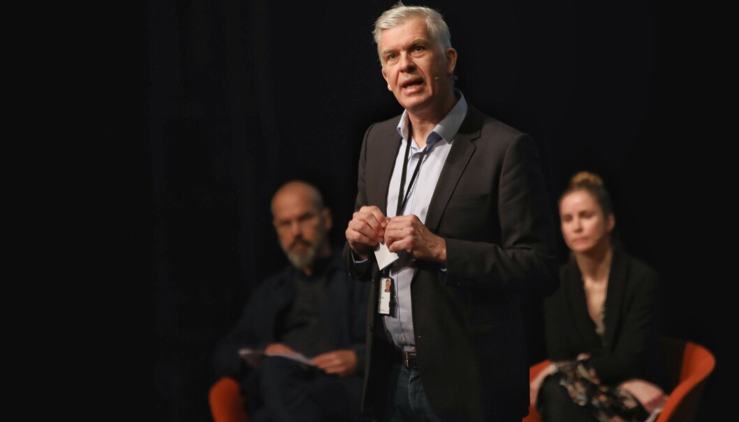 — Jeg har en personlig, politisk og ideologisk motivasjon for å fortsette, sa Jørn Mortensen på presentasjonsmøtet for rektorkandidatene på Kunsthøgskolen i Oslo torsdag. Foto: Siri Øverland Eriksen — Jeg har en personlig, politisk og ideologisk motivasjon for å fortsette, sa Jørn Mortensen på presentasjonsmøtet for rektorkandidatene på Kunsthøgskolen i Oslo torsdag. Foto: Siri Øverland Eriksen