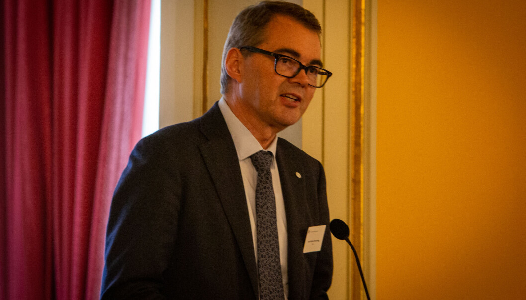 Svein Richard Brandtzæg fortsetter som NTNU-styreleder med uforminsket styrke, forsikrer han. Her fra toppmøte med statsministeren om samarbeid mellom akademia og næringslivet i februar. Foto: Runhild Heggem Svein Richard Brandtzæg fortsetter som NTNU-styreleder med uforminsket styrke, forsikrer han. Her fra toppmøte med statsministeren om samarbeid mellom akademia og næringslivet i februar. Foto: Runhild Heggem