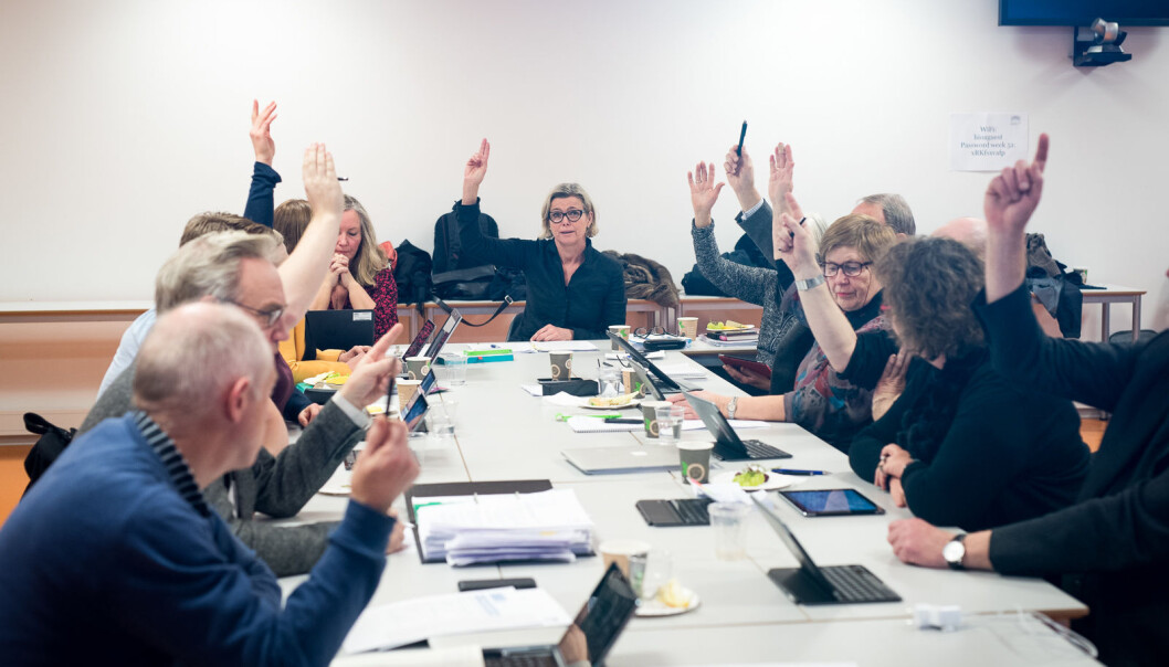Det forrige styret ved daværende Høgskolen i Oslo og Akershus fattet et gyldig vedtak om å legge ned fakultetsstyrene og erstatte dem med råd, konkluderte en jussekspert, selv om vedtaket ikke står i noen protokoll og saksbehandingen inneholdt en rekke feil. Nå er ordningen med fakultetsråd evaluert og har vært på høring. Foto: Skjalg Bøhmer Vold Det forrige styret ved daværende Høgskolen i Oslo og Akershus fattet et gyldig vedtak om å legge ned fakultetsstyrene og erstatte dem med råd, konkluderte en jussekspert, selv om vedtaket ikke står i noen protokoll og saksbehandingen inneholdt en rekke feil. Nå er ordningen med fakultetsråd evaluert og har vært på høring. Foto: Skjalg Bøhmer Vold