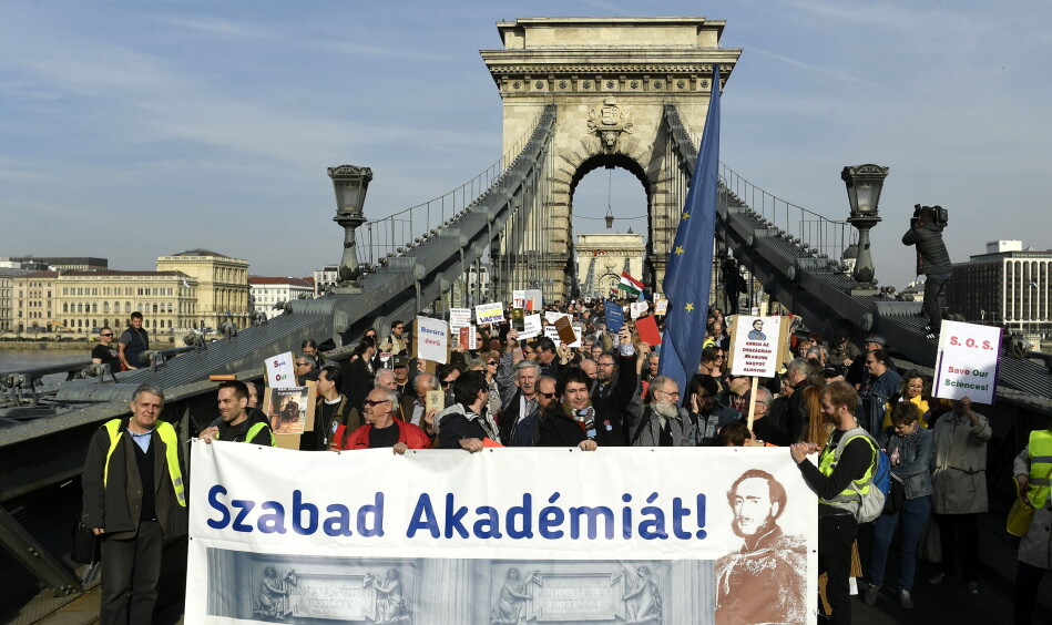March for Science i Budapest, Ungarn, i mars i år. Foto: Szilard Koszticsak, EPA/NTB scanpix March for Science i Budapest, Ungarn, i mars i år. Foto: Szilard Koszticsak, EPA/NTB scanpix