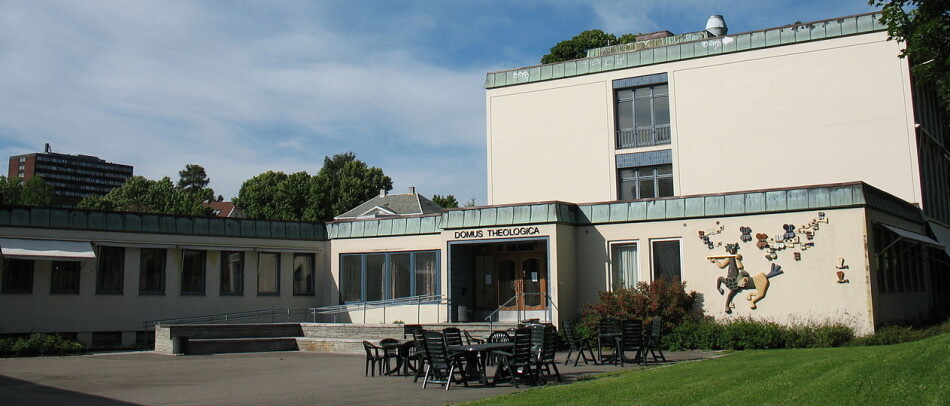 Domus Theologica, bygget til Det teologiske fakultet. Også HumSam-avdelingen til Universitetsbiblioteket ligger her. Foto: Kjetil Ree. Domus Theologica, bygget til Det teologiske fakultet. Også HumSam-avdelingen til Universitetsbiblioteket ligger her. Foto: Kjetil Ree.