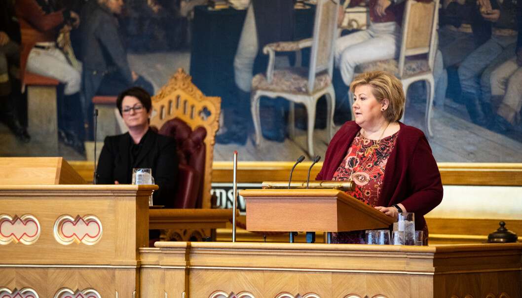 Erna Solberg svarte på spørsmål om Nord universitet under stortingets spørretime 8. mai. — Jeg håper vi får én smitteeffekt, og det er at vi løfter kvaliteten, sa Solberg. Foto: Stortinget Erna Solberg svarte på spørsmål om Nord universitet under stortingets spørretime 8. mai. — Jeg håper vi får én smitteeffekt, og det er at vi løfter kvaliteten, sa Solberg. Foto: Stortinget