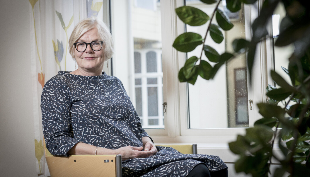 NSD-direktør Vigdis Kvalheim er ikkje uroleg etter å ha sett rapporten om korleis NSD bør organiserast i framtida. — Det er ikkje noko revolusjonerande i rapporten, seier ho. Foto: Tor Farstad NSD-direktør Vigdis Kvalheim er ikkje uroleg etter å ha sett rapporten om korleis NSD bør organiserast i framtida. — Det er ikkje noko revolusjonerande i rapporten, seier ho. Foto: Tor Farstad