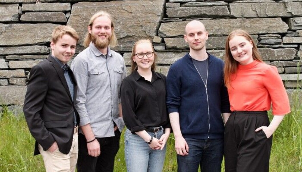 Nytt styre i Studentorganisasjonen i Agder, fra venstre Bendik Hagen, Sindre Nikolai Andersen, Benedicte Nordlie (leder), Adam Tzur og Olea M. Norset. Foto: UiA Nytt styre i Studentorganisasjonen i Agder, fra venstre Bendik Hagen, Sindre Nikolai Andersen, Benedicte Nordlie (leder), Adam Tzur og Olea M. Norset. Foto: UiA