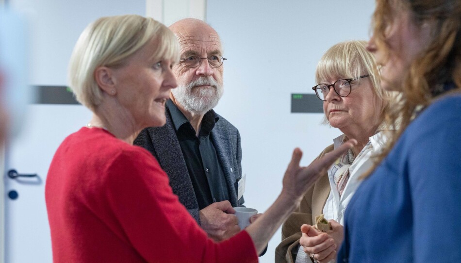 USN-rektor Petter Aasen på UHR-møte denne uka, her sammen med Ragnhild Lied (i rødt), rektor Berit Rokne og statssekretær Rebekka Borsch. Foto: Siri Øverland Eriksen USN-rektor Petter Aasen på UHR-møte denne uka, her sammen med Ragnhild Lied (i rødt), rektor Berit Rokne og statssekretær Rebekka Borsch. Foto: Siri Øverland Eriksen
