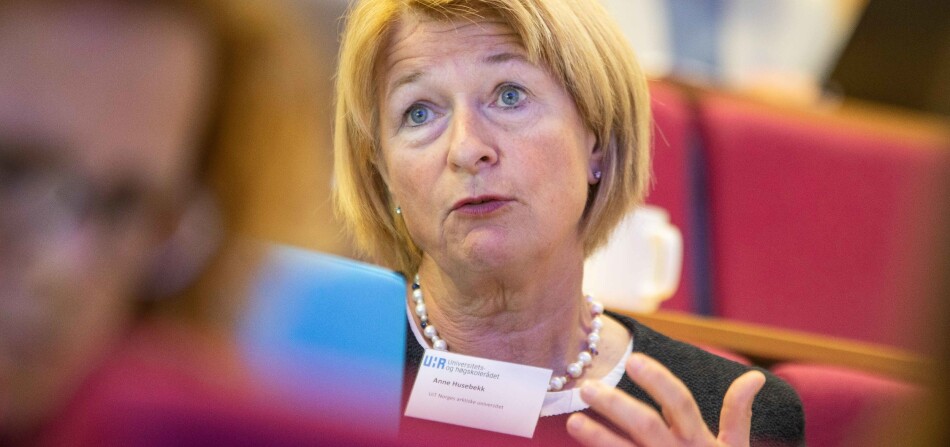 Rektor Anne Husebekk ved UiT Norges arktiske universitet ville blitt bekymret og forundre dersom statsråden blandet seg for mye inn i organiseringen av universitetet. Foto: Siri Øverland Eriksen Rektor Anne Husebekk ved UiT Norges arktiske universitet ville blitt bekymret og forundre dersom statsråden blandet seg for mye inn i organiseringen av universitetet. Foto: Siri Øverland Eriksen