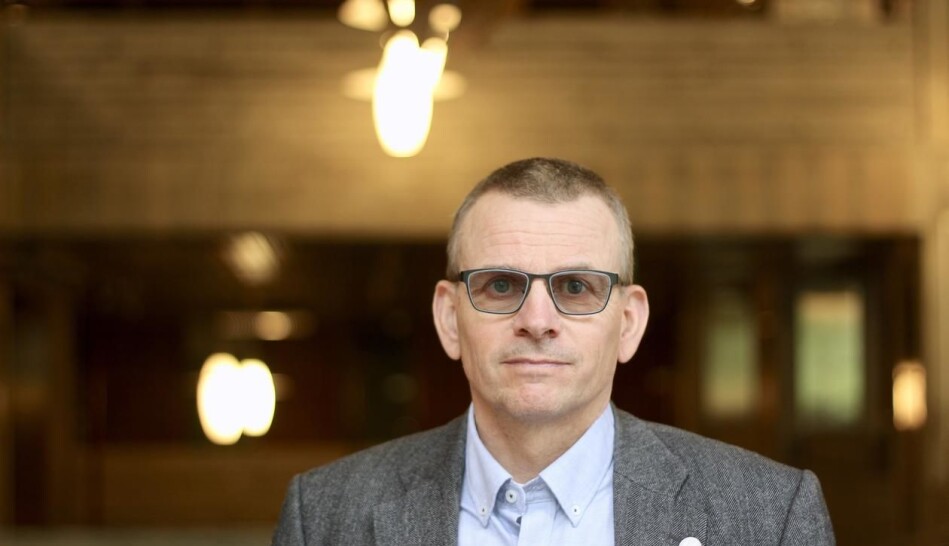 — Eg er redd ein del flinke studentar mistar motet, seier dekan ved mat.nat.-fakultetet ved Universitetet i Bergen, Helge K. Dahle. Foto: Jens Ådnanes/UiB — Eg er redd ein del flinke studentar mistar motet, seier dekan ved mat.nat.-fakultetet ved Universitetet i Bergen, Helge K. Dahle. Foto: Jens Ådnanes/UiB