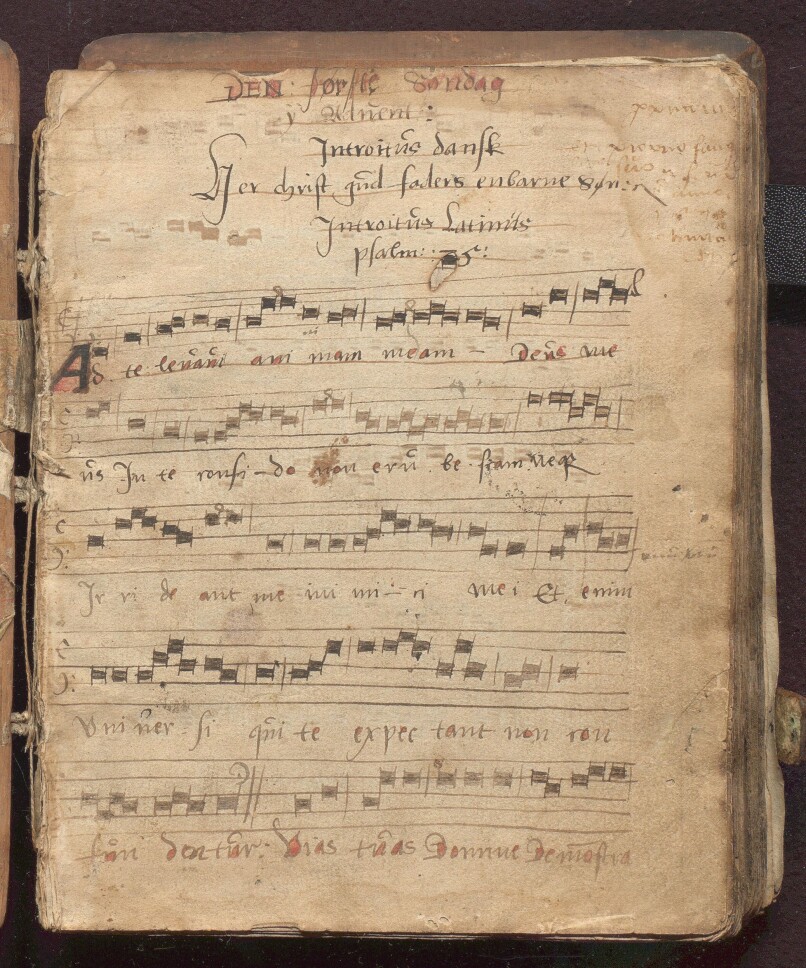 ubb-ms-0066: Graduale på papir fra 1500-tallet.