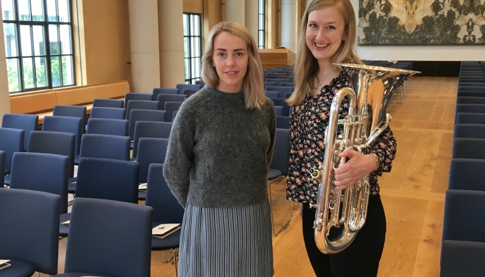 I fjor hadde Mari Galambos Grue og Siri Aastad Kvaleid avlsuttande eksamenskonsert i universitetsaulaen. Slik vert det ikkje for dei som avsluttar studia sine ved Griegakademiet dette semesteret.
