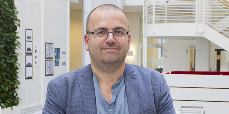 — Eksamen er ikkje å gulpe opp, men ein sjanse til å bruke kunnskapen og vise at ein forstår og kan sjå samanhengar, seier sosiolog Arve Hjelseth. Foto: Høyskolen Kristiania — Eksamen er ikkje å gulpe opp, men ein sjanse til å bruke kunnskapen og vise at ein forstår og kan sjå samanhengar, seier sosiolog Arve Hjelseth. Foto: Høyskolen Kristiania