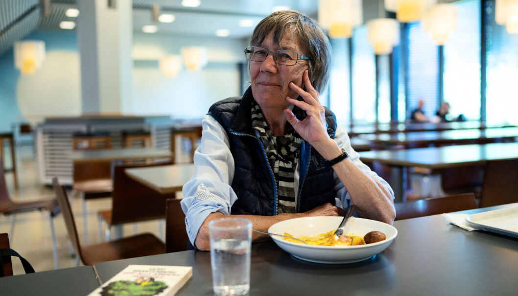 En gang i tiden pleide Brantenberg å stå i kålrulettkøer i det som nå er SiO-kantina på Fredrikke. Så smugleste hun Oscar Wilde på lesesalen. Foto: Ketil Blom Haugstulen. En gang i tiden pleide Brantenberg å stå i kålrulettkøer i det som nå er SiO-kantina på Fredrikke. Så smugleste hun Oscar Wilde på lesesalen. Foto: Ketil Blom Haugstulen.