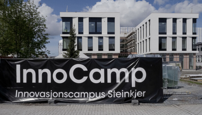 InnoCamp i Steinkjer kosta nesten ein halv milliard å bygge, og skal vere lokomotiv for næringsutvikling i regionen i tett samspel med forsking og utvklingsmiljø. No blir husdyr og bioøkonomi, ikkje multimedia fokus for Nord universitet her. InnoCamp i Steinkjer kosta nesten ein halv milliard å bygge, og skal vere lokomotiv for næringsutvikling i regionen i tett samspel med forsking og utvklingsmiljø. No blir husdyr og bioøkonomi, ikkje multimedia fokus for Nord universitet her.