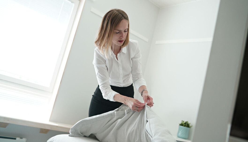 Iselin Nybø har den siste uken levd i en liten, men fin og nyoppusset studenthybel på Kringsjå i Oslo, som drives av Studentsamskipnaden i Oslo og Akserhus (SiO). Foto: Ketil Blom Haugstulen Iselin Nybø har den siste uken levd i en liten, men fin og nyoppusset studenthybel på Kringsjå i Oslo, som drives av Studentsamskipnaden i Oslo og Akserhus (SiO). Foto: Ketil Blom Haugstulen
