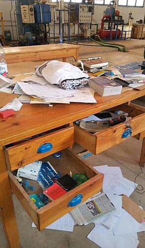 Fakultetet for realfag var det første dei gjekk til åtak på, og laboratoria blei øydelagde. Foto: Privat Fakultetet for realfag var det første dei gjekk til åtak på, og laboratoria blei øydelagde. Foto: Privat
