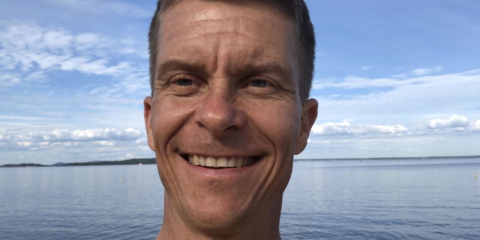 Fastlege og førstelektor ved Universitetet i Sørøst-Norge og Høyskolen Kristiania, Ole Petter Hjelle, har skrevet bok og fullført doktorgraden siste år, men skulle gjerne vært redningsmann i Luftambulansen. Foto: Privat Fastlege og førstelektor ved Universitetet i Sørøst-Norge og Høyskolen Kristiania, Ole Petter Hjelle, har skrevet bok og fullført doktorgraden siste år, men skulle gjerne vært redningsmann i Luftambulansen. Foto: Privat