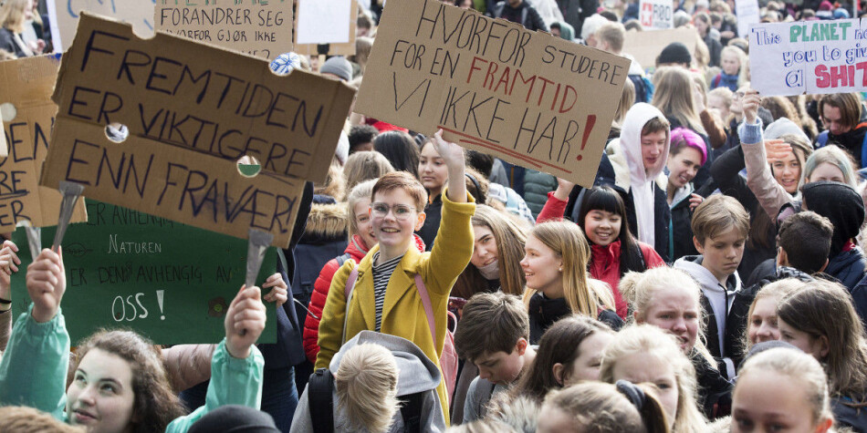 Leiaren for FNs miljøprogram, Inger Andersen, peikar på at det er dei unge som i aukande grad frontar kravet om å skjerpe innsatsen i arbeidet med klima- og miljøutfordringar. Bildet er frå klimastreik i Bergen i 2019. Foto: Silje Katrine Robinson Leiaren for FNs miljøprogram, Inger Andersen, peikar på at det er dei unge som i aukande grad frontar kravet om å skjerpe innsatsen i arbeidet med klima- og miljøutfordringar. Bildet er frå klimastreik i Bergen i 2019. Foto: Silje Katrine Robinson