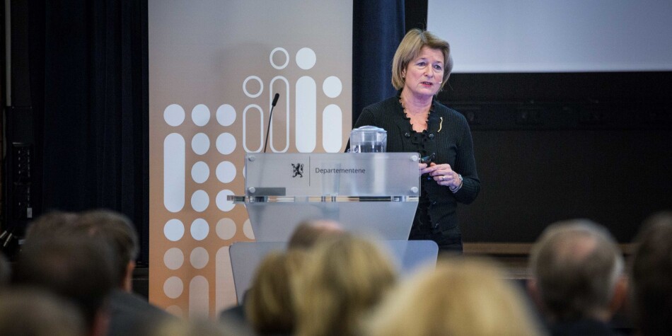 Rektor ved UiT Norges arktiske universitet, Anne Husebekk, er i samtaler om etablering i Nesna, når Nord universitet avvikler studiestedet. Foto: Siri Øverland Eriksen Rektor ved UiT Norges arktiske universitet, Anne Husebekk, er i samtaler om etablering i Nesna, når Nord universitet avvikler studiestedet. Foto: Siri Øverland Eriksen