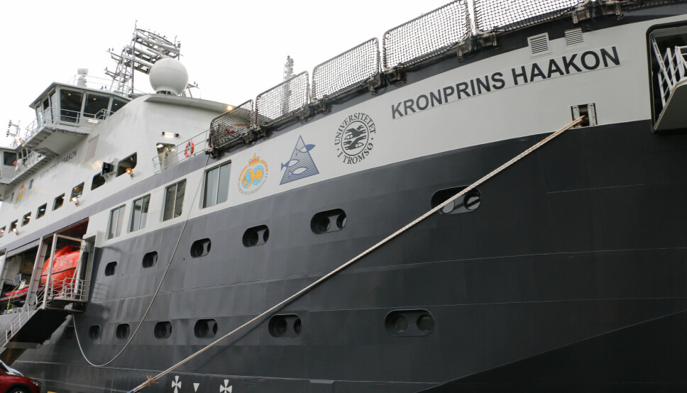 28. juli ankom FF «Kronprins Haakon» Nordpolen. Bare én nyhetsside nevnte det isbrytende cruiseskipet «Le Commandant Charcot» fra Frankrike, som faktisk lagde et rak helt fram til Nordpolen, skriver Daniel Vogedes.