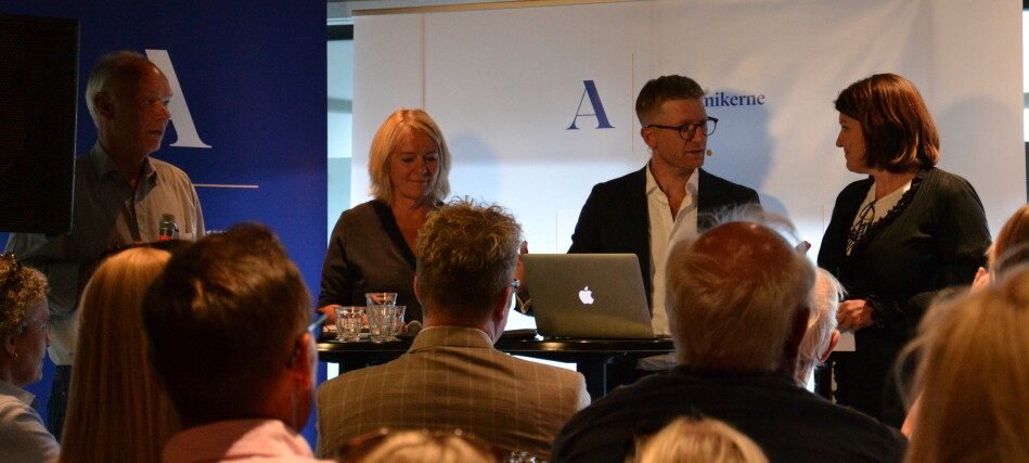F.v: Per Olaf Lundteigen, Kristin Clemet, Svein Tore Bergestuen og Kari Sollien. Foto: Amanda Schei F.v: Per Olaf Lundteigen, Kristin Clemet, Svein Tore Bergestuen og Kari Sollien. Foto: Amanda Schei