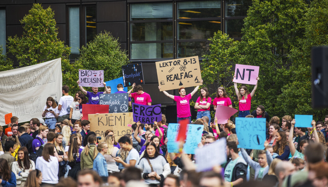 Fra studiestart i Tromsø, UiT Norges arktiske universitet. Fra studiestart i Tromsø, UiT Norges arktiske universitet.
